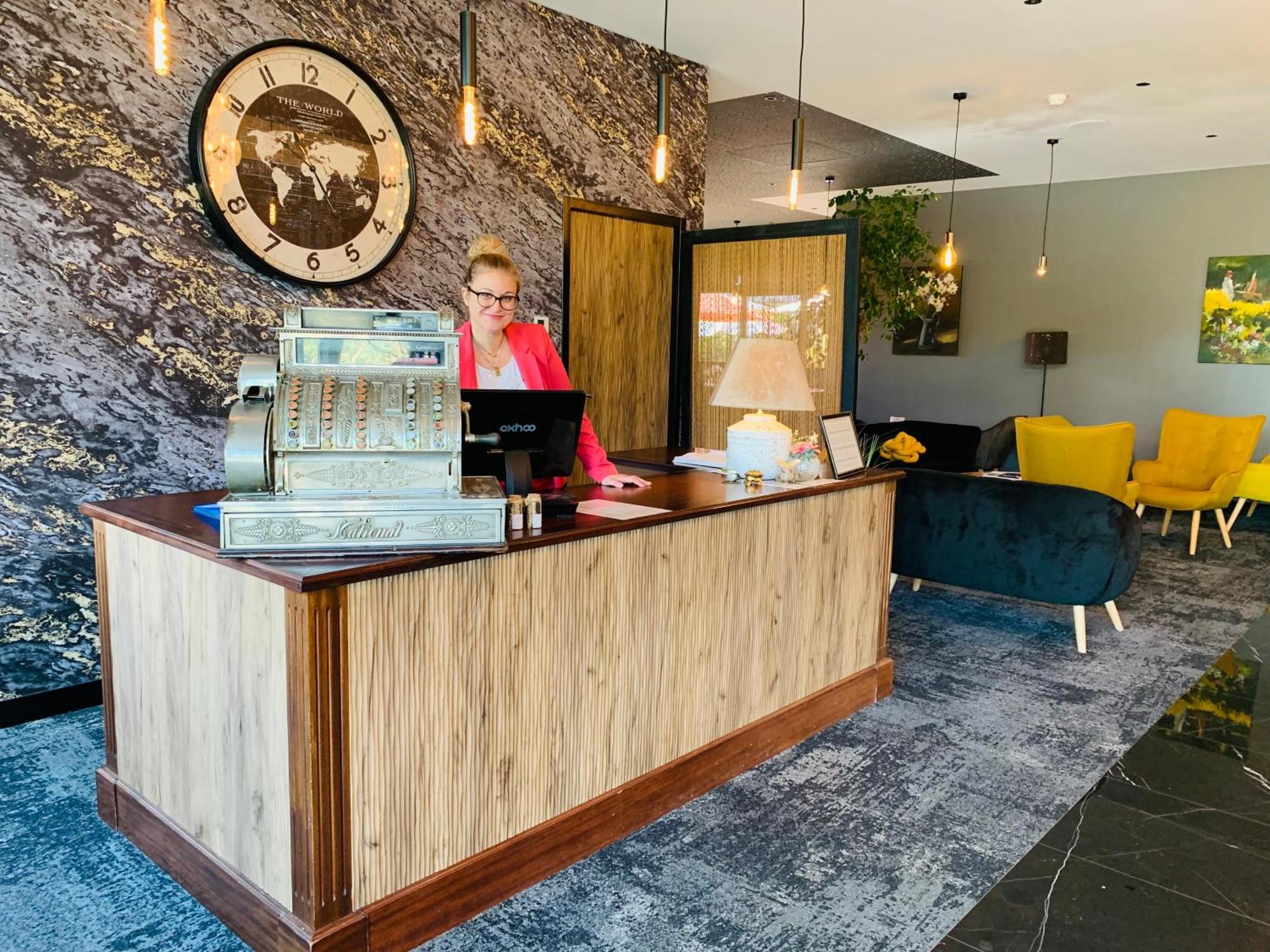 Hotel & Restaurant La Maison Des Bles Boutervilliers Εξωτερικό φωτογραφία